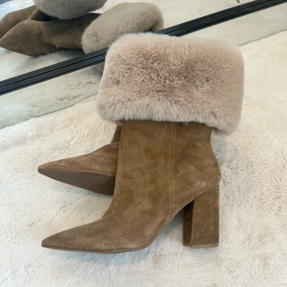Faux fur boots